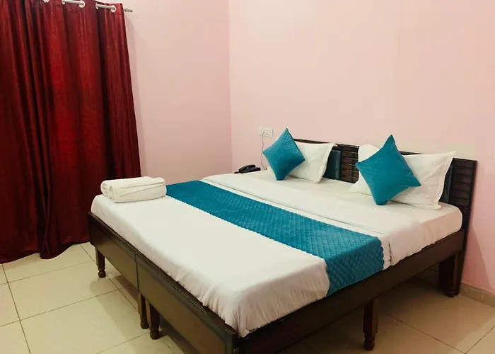 Mahadev Hotel !! Near Chandigarh Int'L Airport !