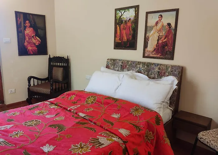 Habba Kadal Kashmiri Heritage Hotel & Hub