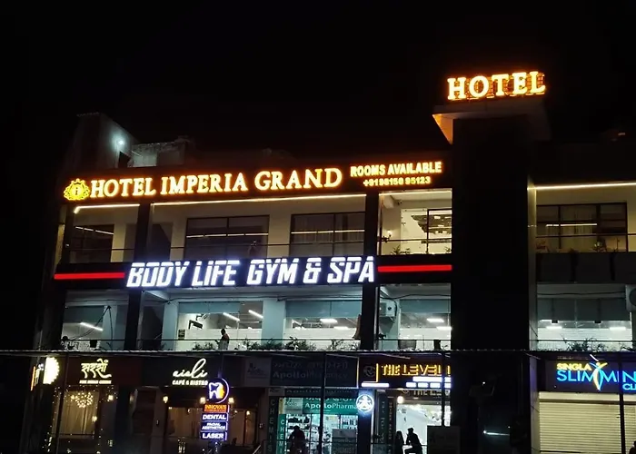 Hotel Imperia Grand