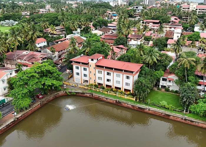 Coastal Pearl Hotel Miramar Lakeview