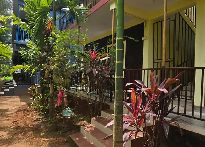 Omisha Beach Stay - Just A 2 Minute Walk To The Beach