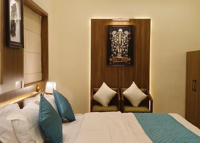 Radha Madhavam Apartment'S