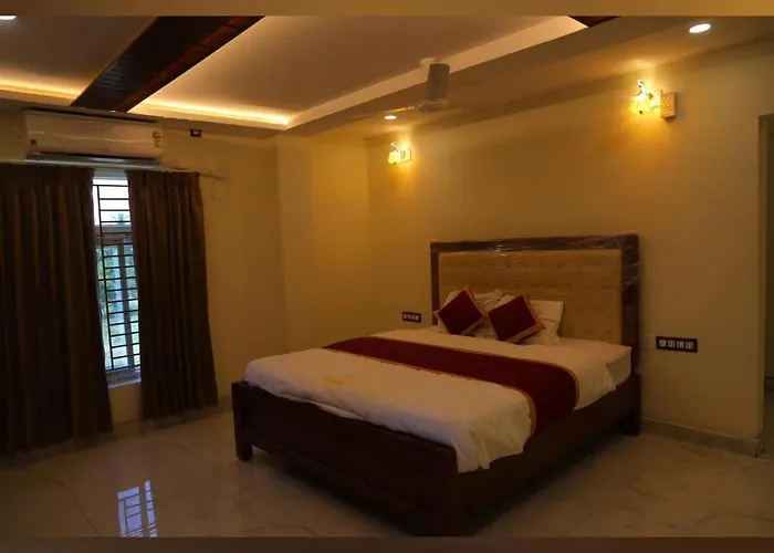 Aanandha Inn