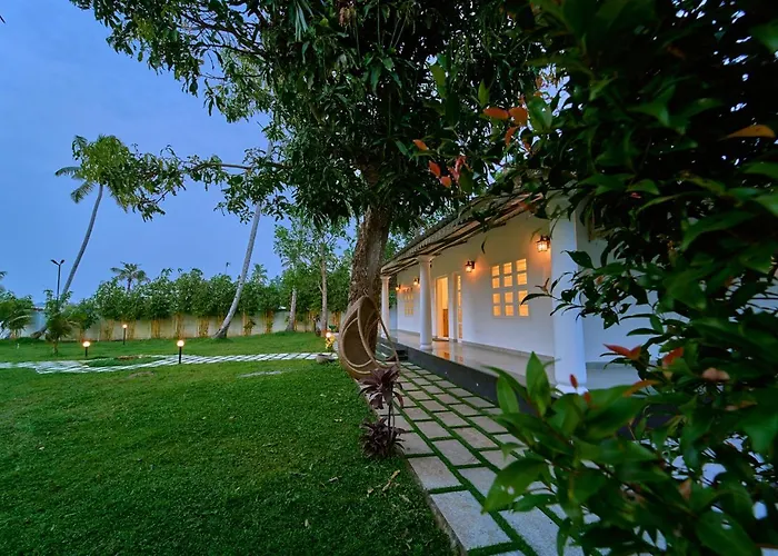 The White Lotus Ashtamudi By Voye Homes - Pet Friendly & Events Welcome