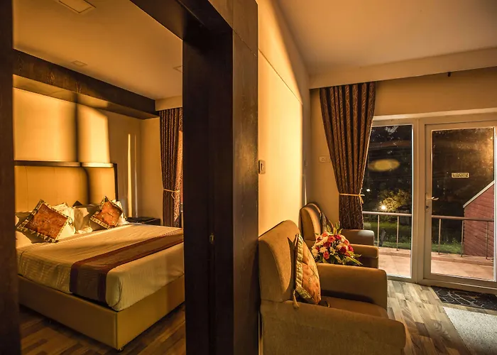Hotel Lakeview Ooty