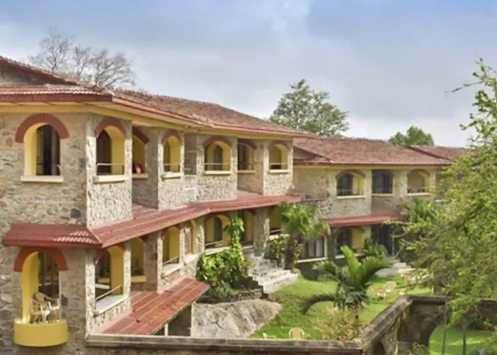 Cama Rajputana Club Resort
