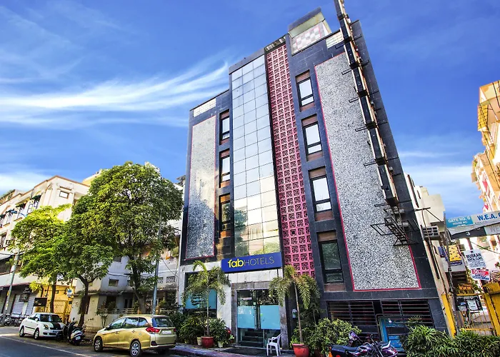 Hotel Suncourt Corporate New Delhi