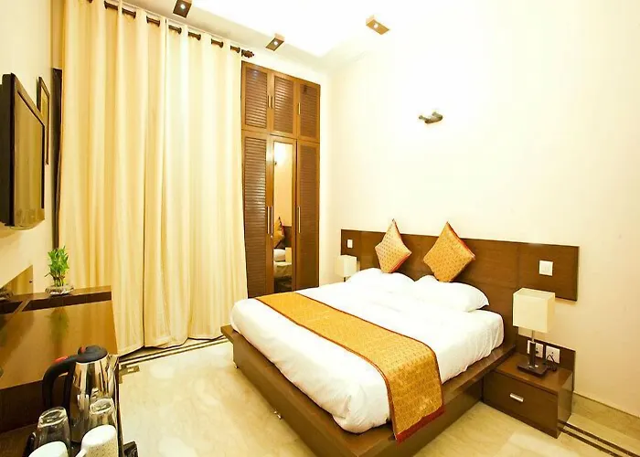 Evergreen Suites