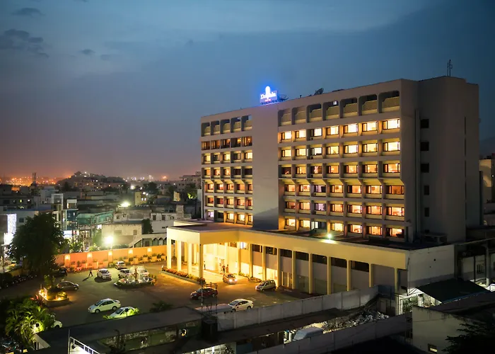 Dolphin Hotel