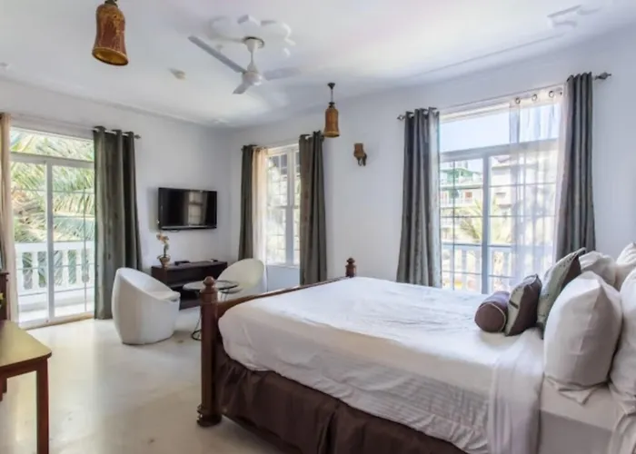 Safira River Front Resort Morjim