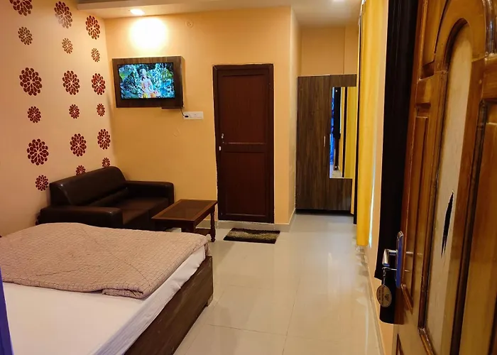 Hotel Rajshree International