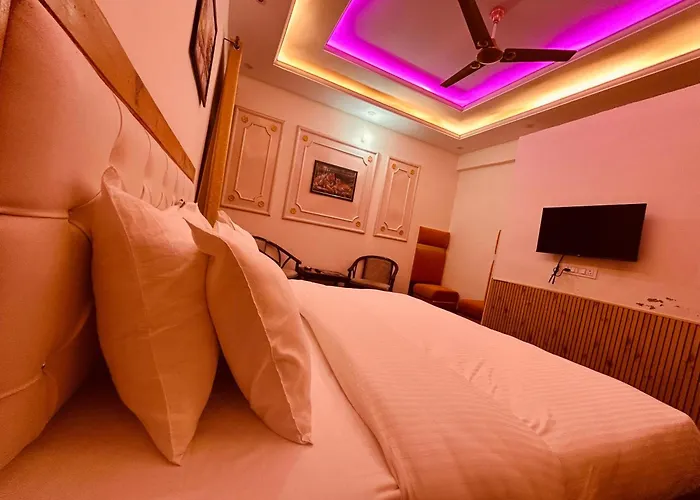 An VI Hotel & Resort A-Luxury Property