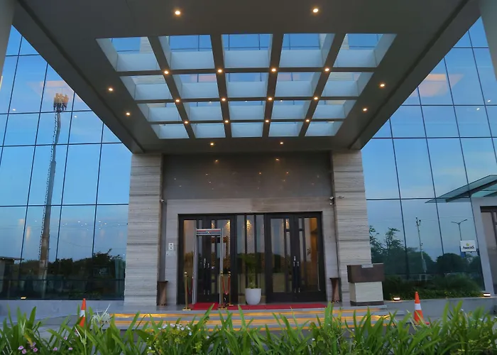 Efcee Sarovar Premiere Bhavnagar