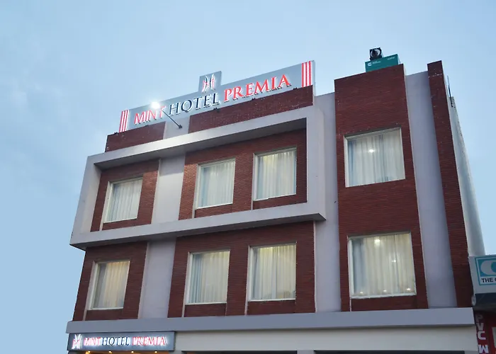 Mint Hotel Premia Chandigarh, Zirakpur