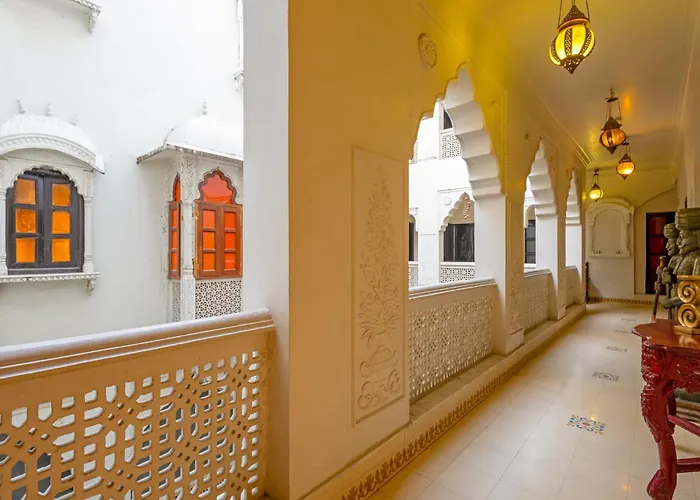 Jyoti Mahal A Heritage Hotel - Winner Of Travellers Choice Award 2026 - Close To Connaught Place New Delhi