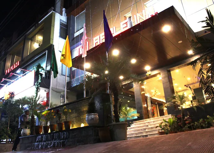 Tgi Apple Inn