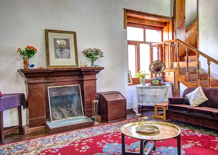 Ramgarh Heritage Villa Manali 