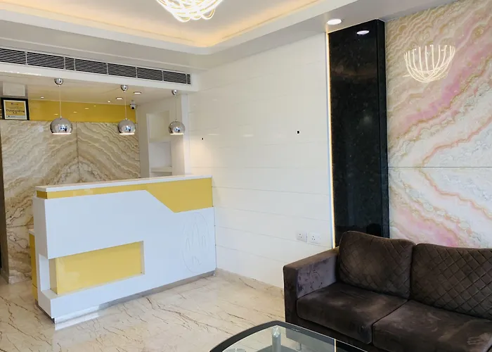 Hotel City Empire New Delhi Railway Station Near Connaught Place - Complimentary Airport Pickup