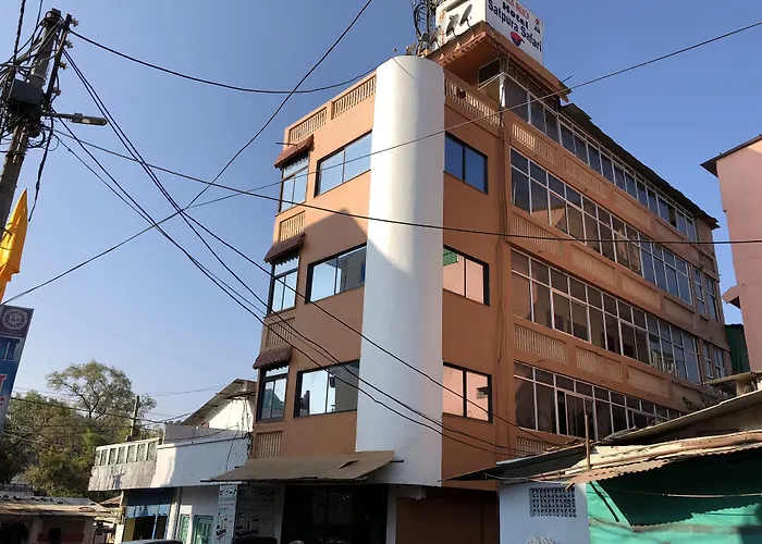 Hotel Satpura Safari
