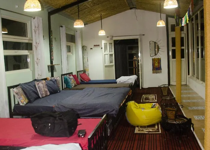 Nomadsland By Cottage Club Inn