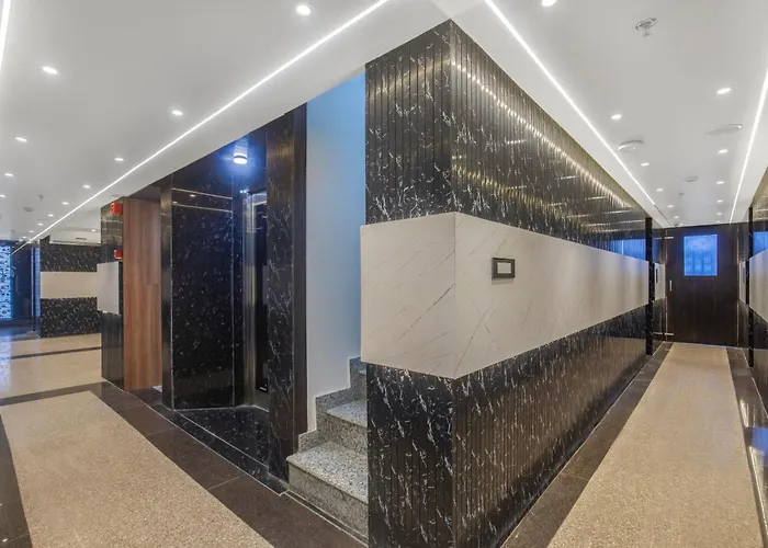 Hotel Shady Oaks