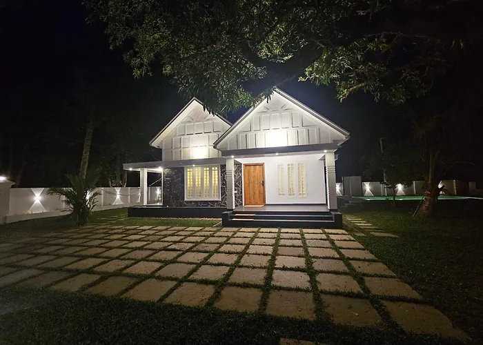 The Outhouse Villa Private Pool Alleppey