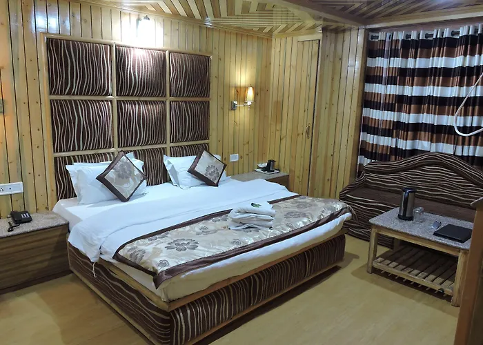 Hotel Chaman Palace Shimla