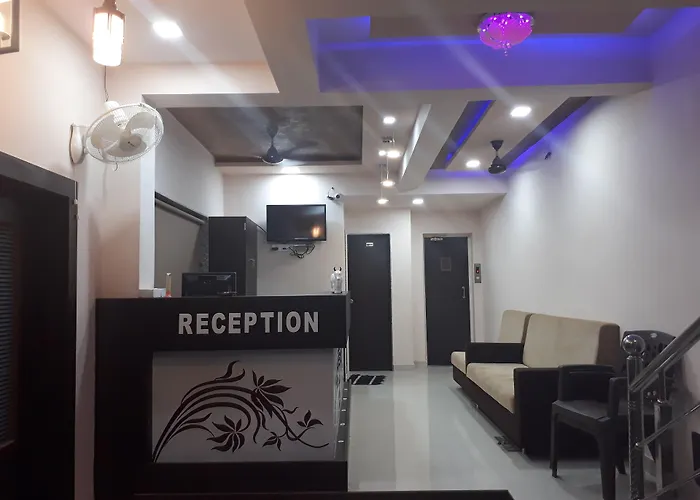 Hotel The Gayatri By Sky Stays Dwarka 