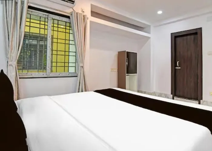 Hotel Ai Near Shalimar Railway Station