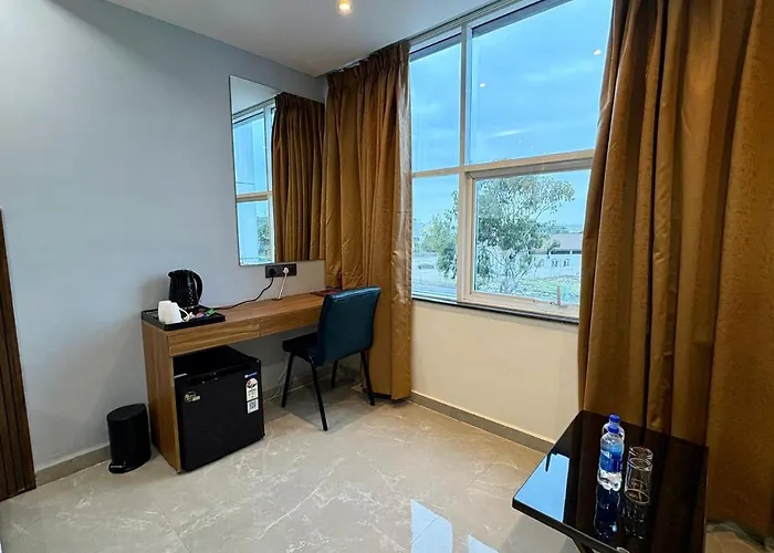 Hotel Grand Vista