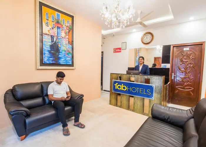 Fabhotel Crown Suites - Nr Sony Signals Bangalore