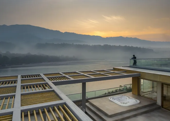 Modi Yoga Retreat Rishikesh