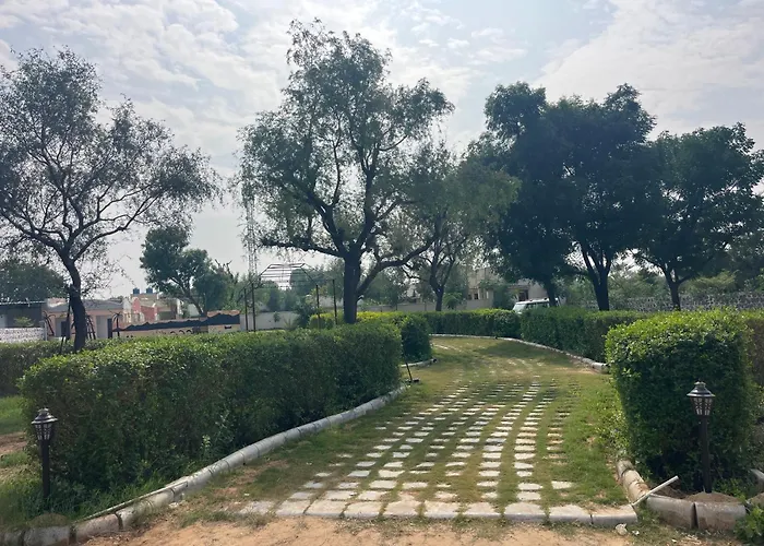 Hotel Ajitgarh
