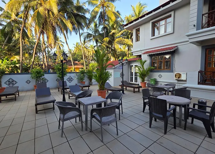 Coastal Suites Apart Hotel ---- 10 Minutes Walk To Beach