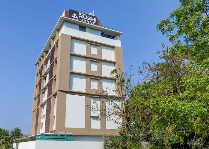 Treebo Rushi Grand