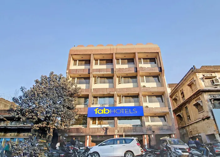 Fabhotel Surya