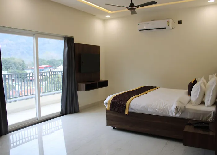 Hotel Grand Nitara