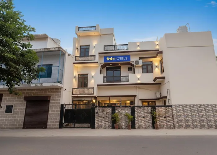 Fabhotel Uma Yugul