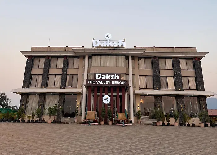 Daksh The Valley Resort - Saputara