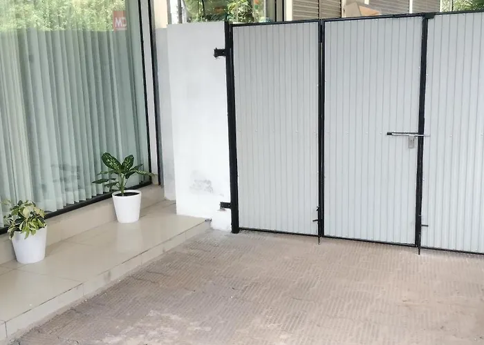 Little Home Apartment