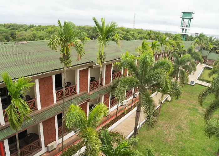 Greenleaf The Resort & Spa, Ganpatipule