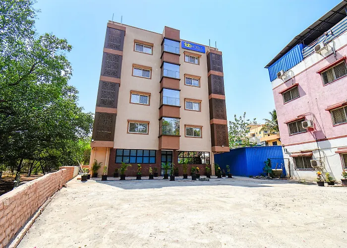 Fabhotel Prime Esta Inn - Nr Novotel Pune Nagar Road, Viman Nagar