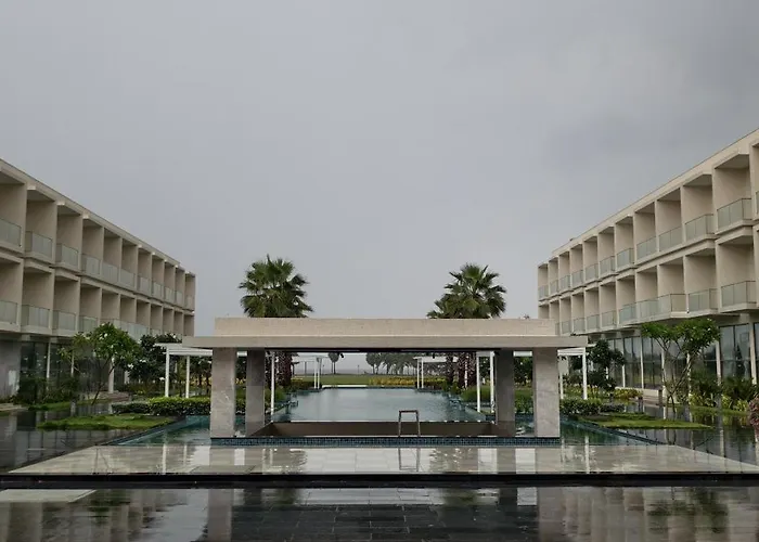 Golden Sands - By The Bay Resorts