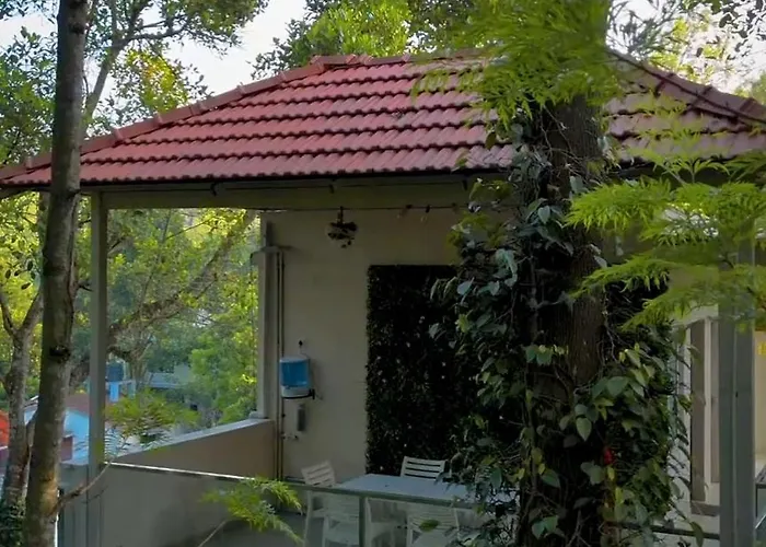 Alphineglow Hotel