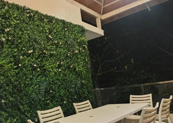 Alphineglow Hotel