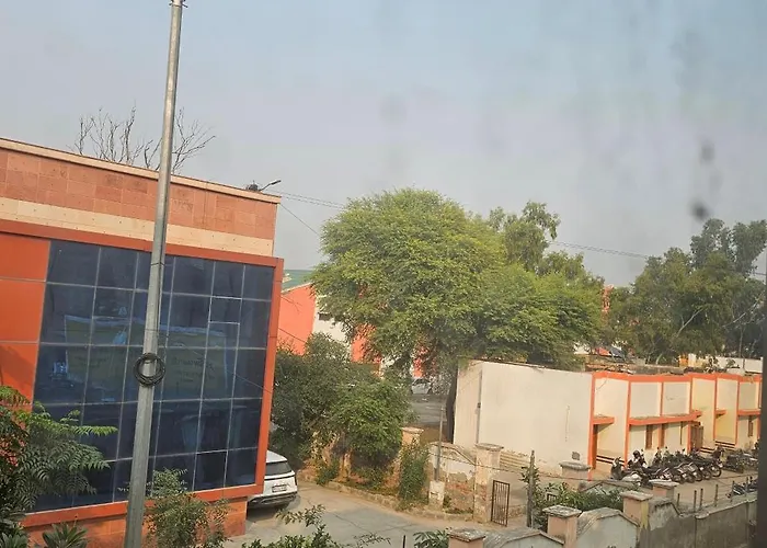 Hotel Sharanga