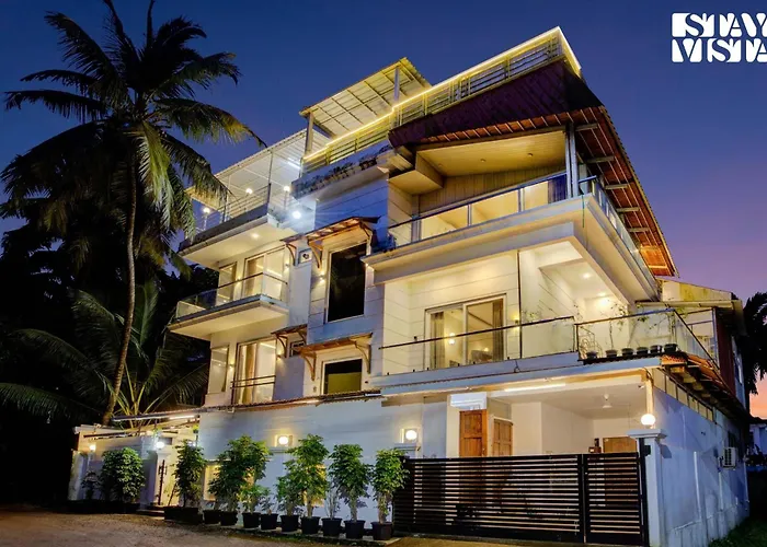Stayvista'S Casa Clarence - Pool & Jacuzzi Villa - 6Bhk With Alfresco Dining