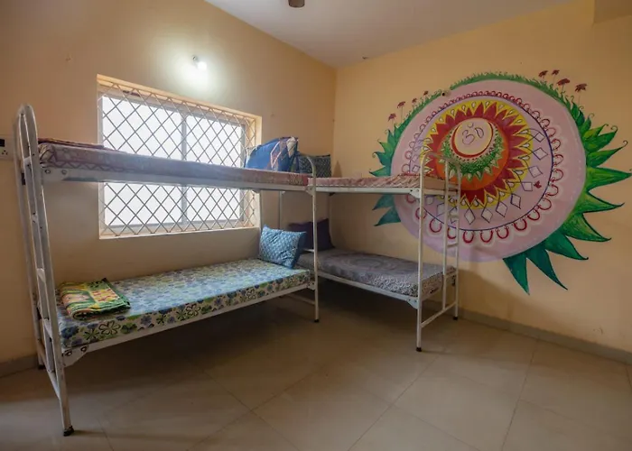 Page Three Stays And Backpackers Hostel