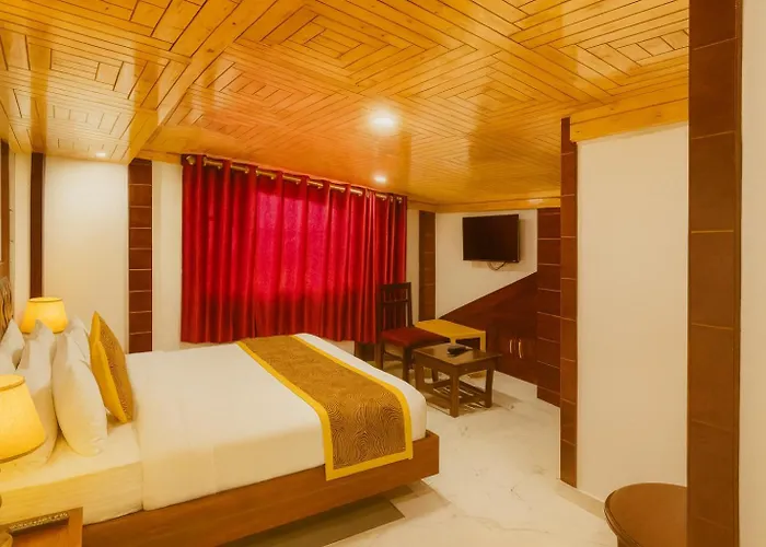 The Grand W H I T E - A Premium Hotel Near New Bus Stand Simla- Centrally Heated #Rooftop Terrace #Parking #