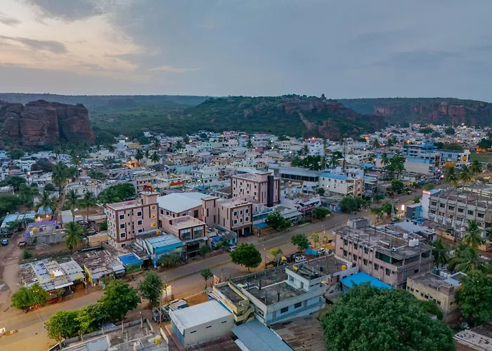 Hotel Grand Heritage Badami